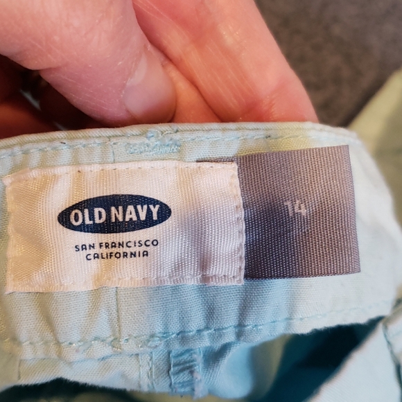 Old Navy mint green shorts 14 - Picture 5 of 8